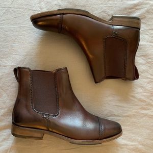 Brown Chelsea Boots